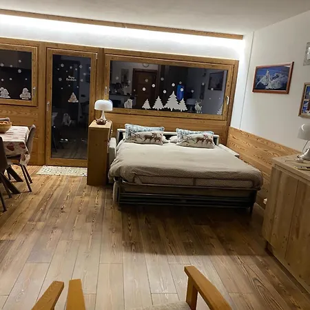 Casa Aurora Cervinia Daire *
